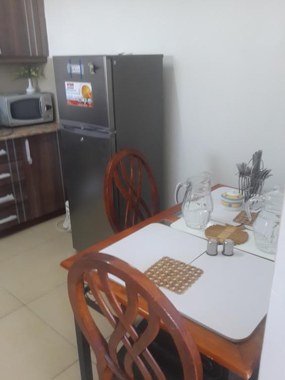 Shanzu Beach Apartment With Stunning Ocean View Mwakirunge Luaran gambar
